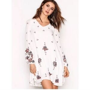 Free People Embroidered boho Floral White Dress Women’s  Small
